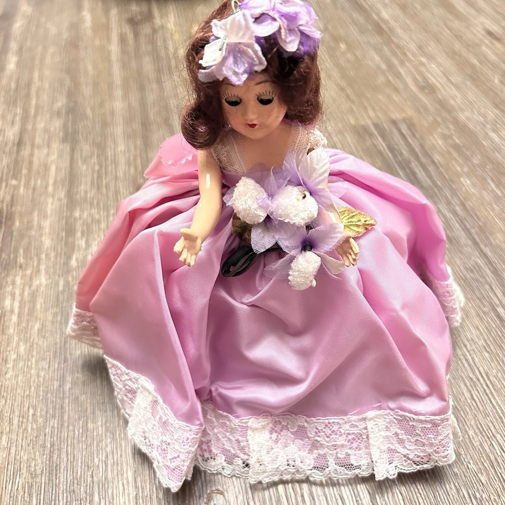 Vintage Sleepy Eyes Hard Plastic Doll 1940s‎ Lilac Dress 7.5" tall Brown Hair